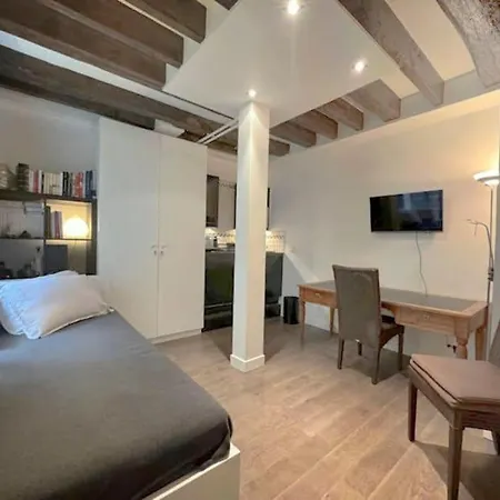 Apartment Notre-dame -